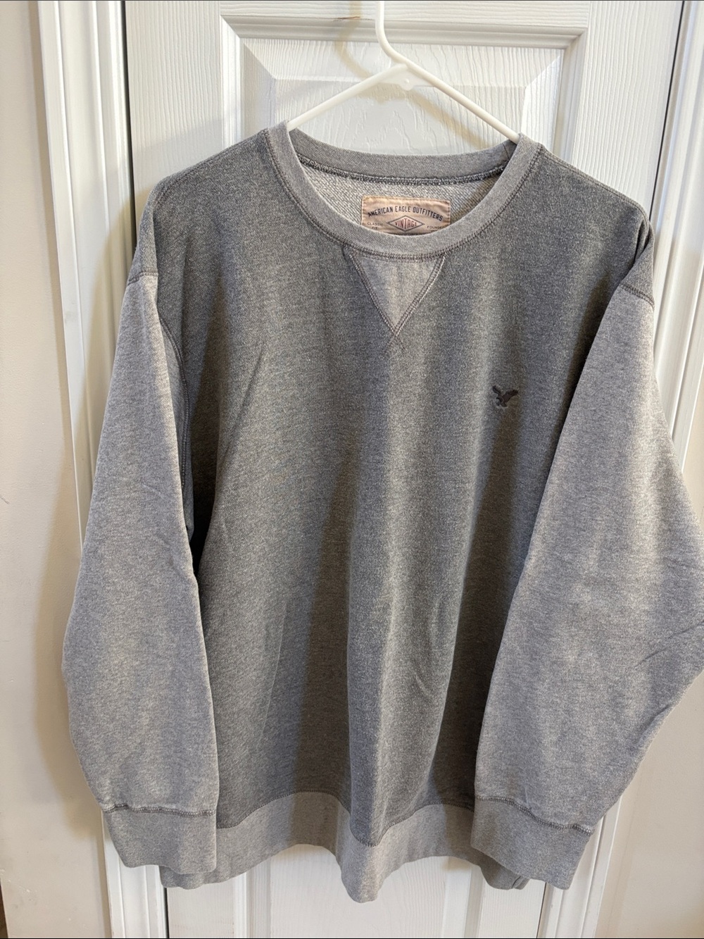 American Eagle Outfitters Gray Crewneck Pullover Sweatshirt